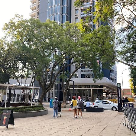 One Rosebank Stay Johannesburg Buitenkant foto